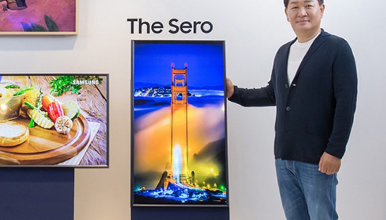 Samsung dikey televizyonunu tanıttı! İşte fiyatı!