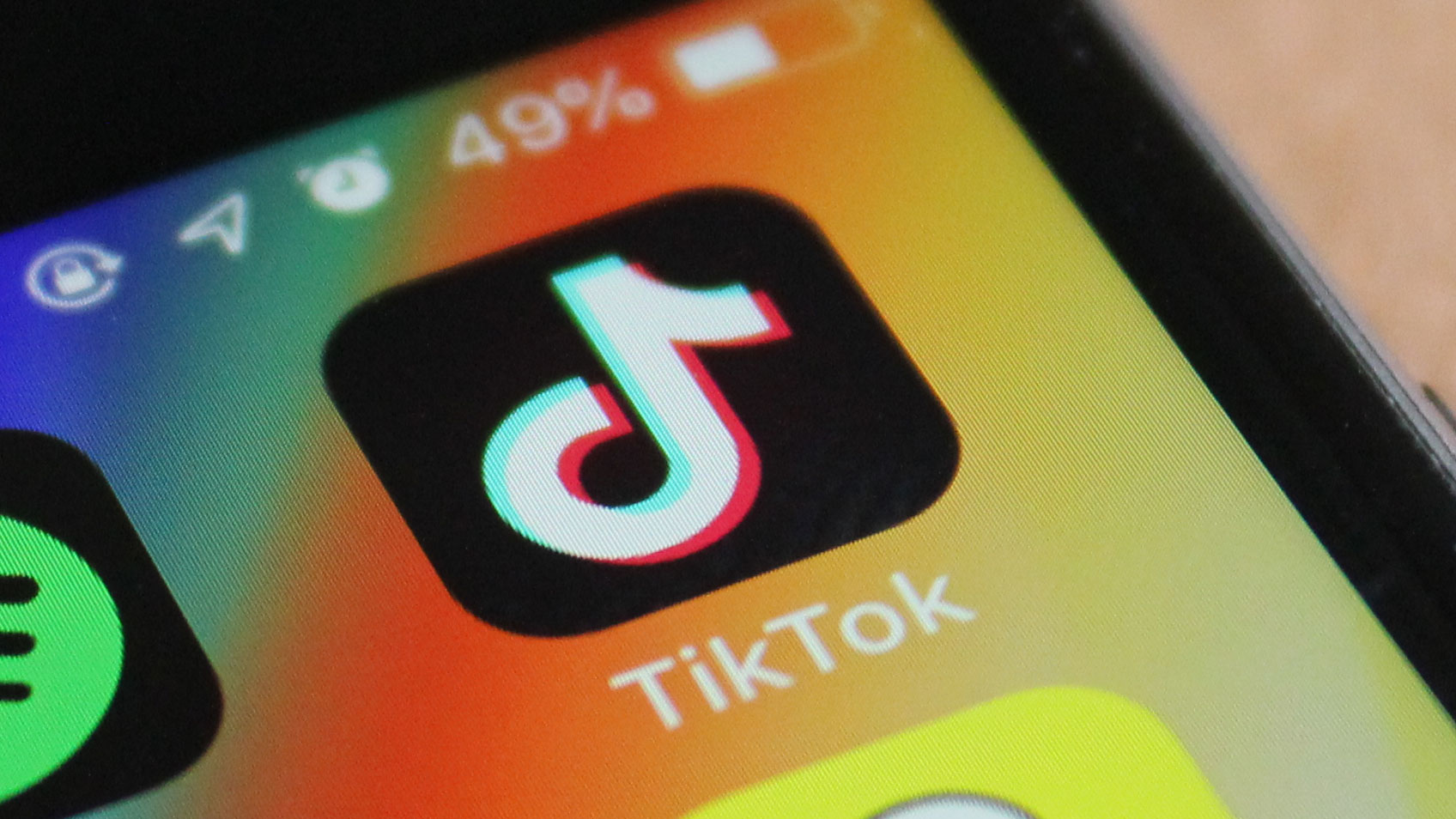 Apple ve Google, TikTok’u kaldırdı!