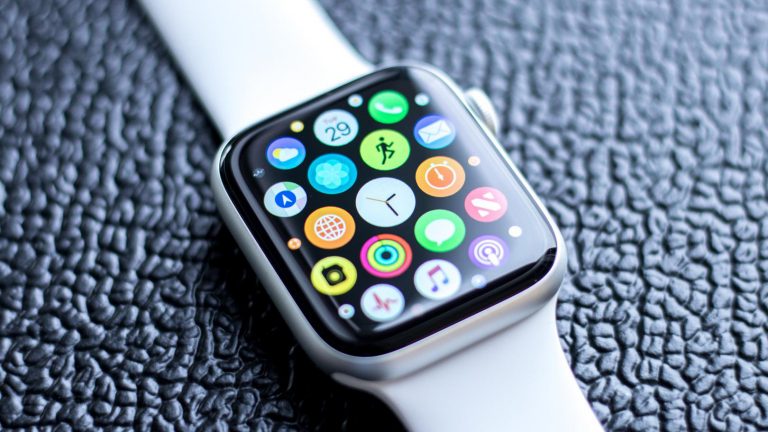 Apple Watch Series 4 ekranı ödül aldı