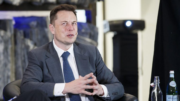 Elon Musk Twitter engeli ile karşı karşıya!