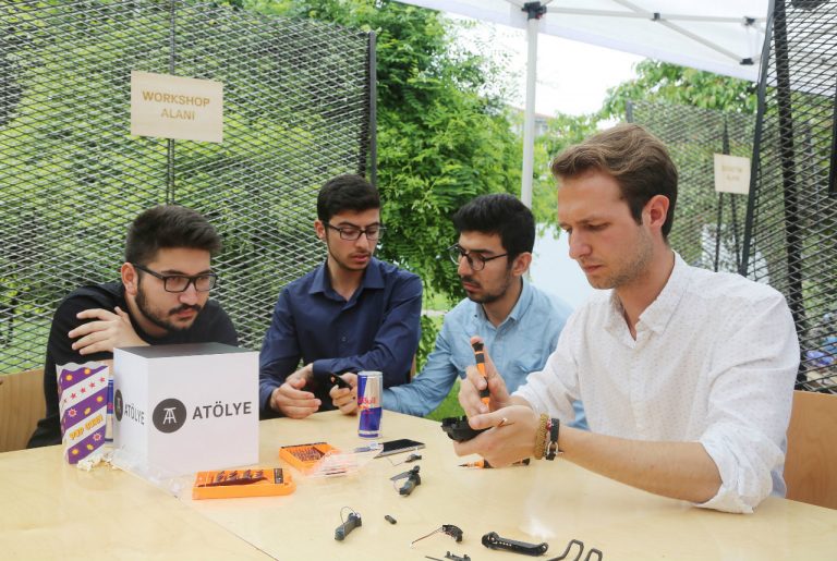 Red Bull girişimci gençleri bir araya getirdi