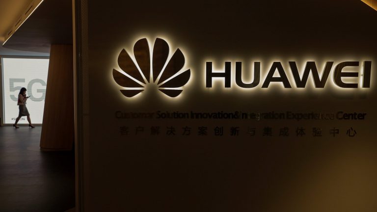 Huawei, çalışanları için talimat verdi