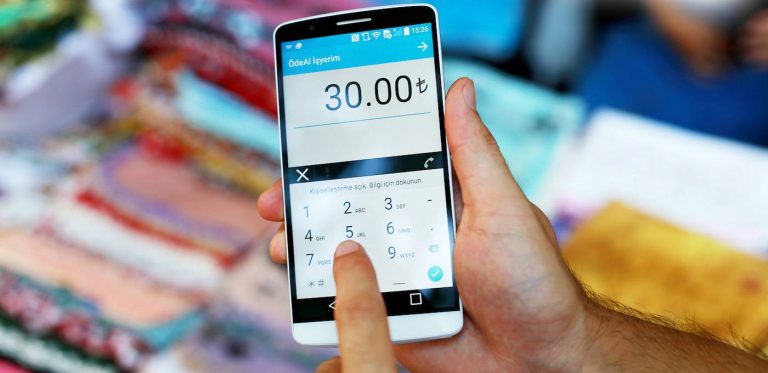 Ödeal ilk çeyrek karnesini aldı, yüzler güldü