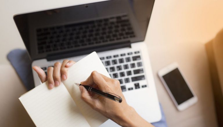 Öğrencilerin tercihi Mac mi PC mi? İşte yeni raporlar!