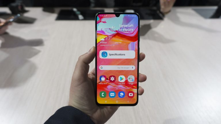 Samsung Galaxy A70 güncelleme aldı