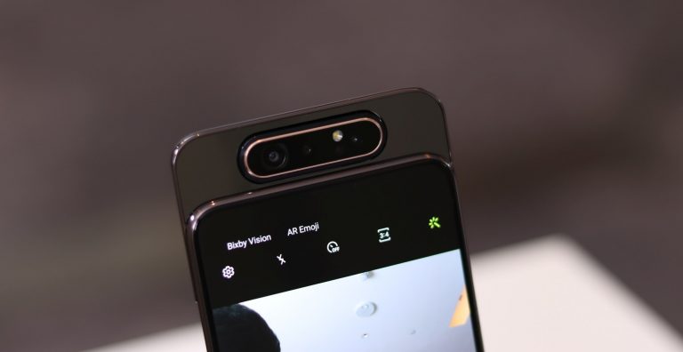 Galaxy A80, ön kamera ile arka kamerayı eşitliyor!