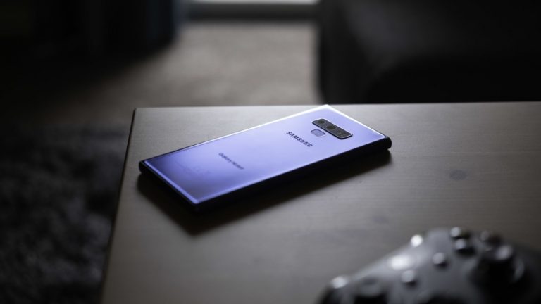 Galaxy Note 9 gece modu güncellemesi aldı!