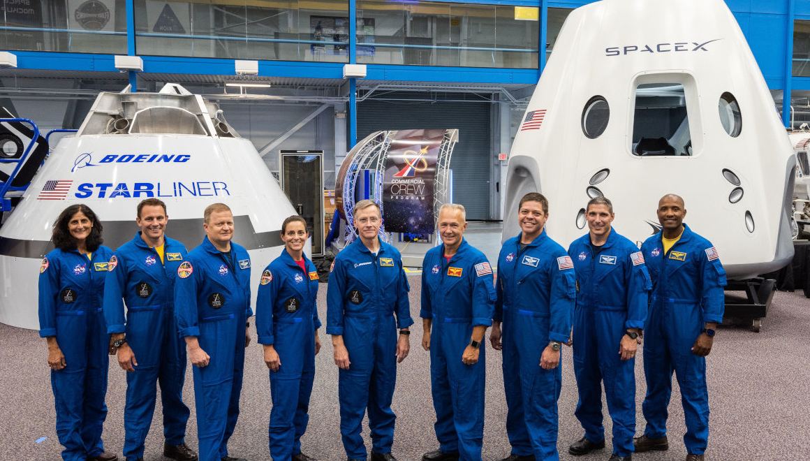 SpaceX ve Boeing, NASA'yı zor durumda bıraktı