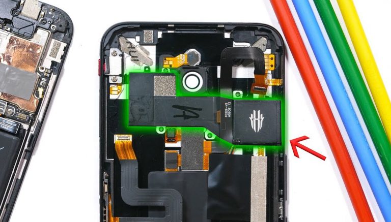 Fanlı oyuncu telefonu Red Magic 3 parçalarına ayrıldı!