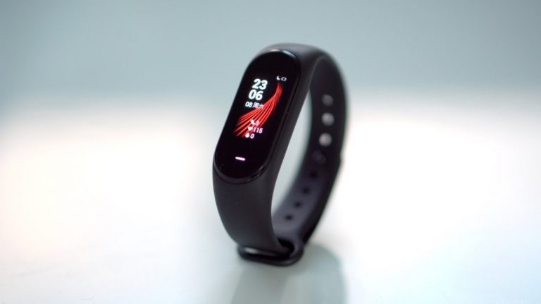 Xiaomi CEO’su Mi Band 4 posteri yayınladı!