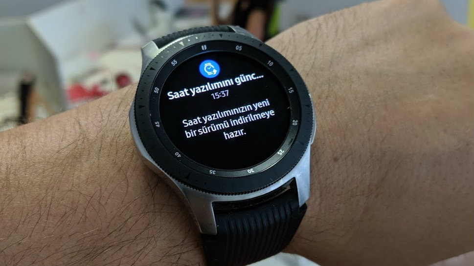 Yeni Galaxy Watch güncellemesi yayınlandı