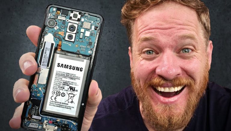Parçaları satın alarak Galaxy S9 Plus topladı