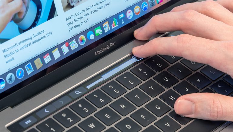Macbook Pro için Touch Bar artık bir zorunluluk!