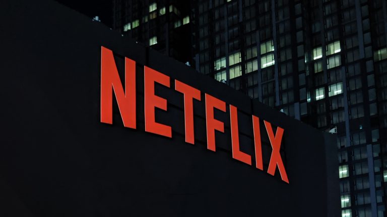 Netflix sigara yasağı ile gündemde!