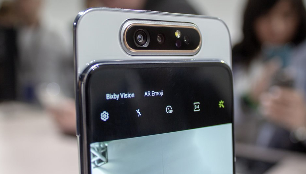 Galaxy A80 güncelleme aldı! Ön kamera için müjde!