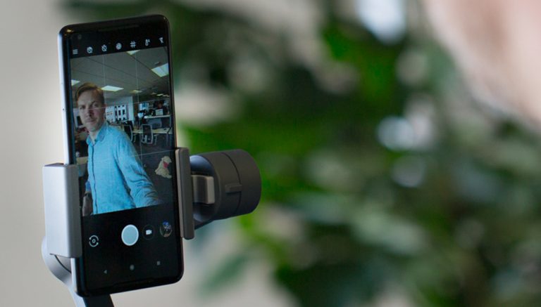 DJI Osmo Mobile 3 yeni tasarımı ile ortaya çıktı