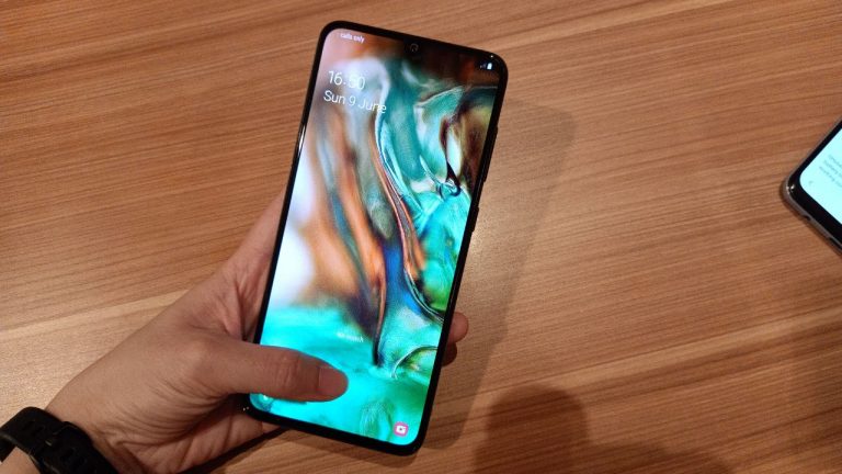 Galaxy A90 5G tasarımı reklam afişinde ortaya çıktı