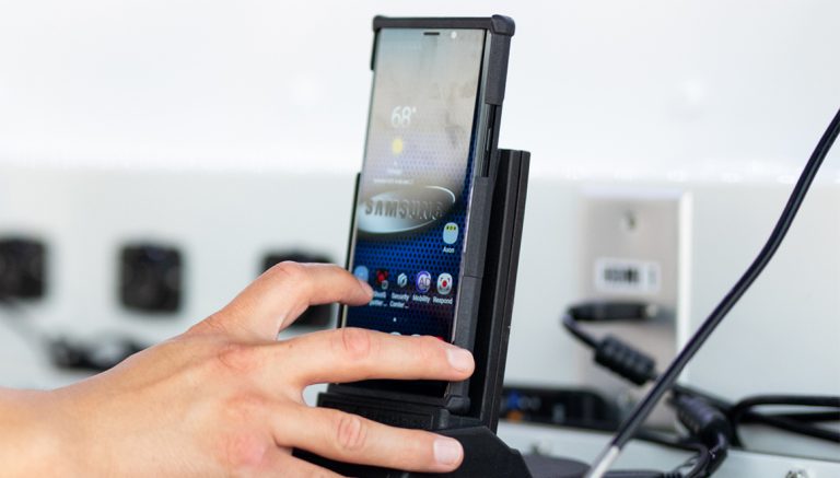 Polislere Samsung telefonlar dağıtılmaya başlandı - ShiftDelete.Net