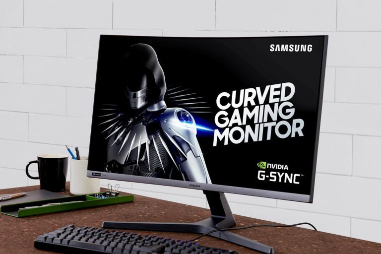 Samsung yeni kavisli oyuncu monitörünü duyurdu