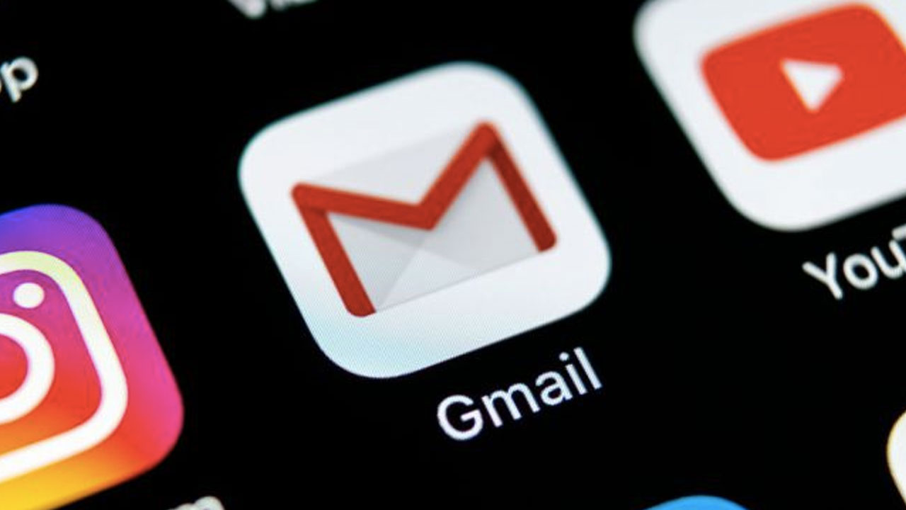 Gmail karanlık mod müjdesi geldi
