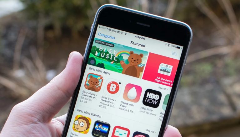 Apple kendini arka plana atmak zorunda kaldı!