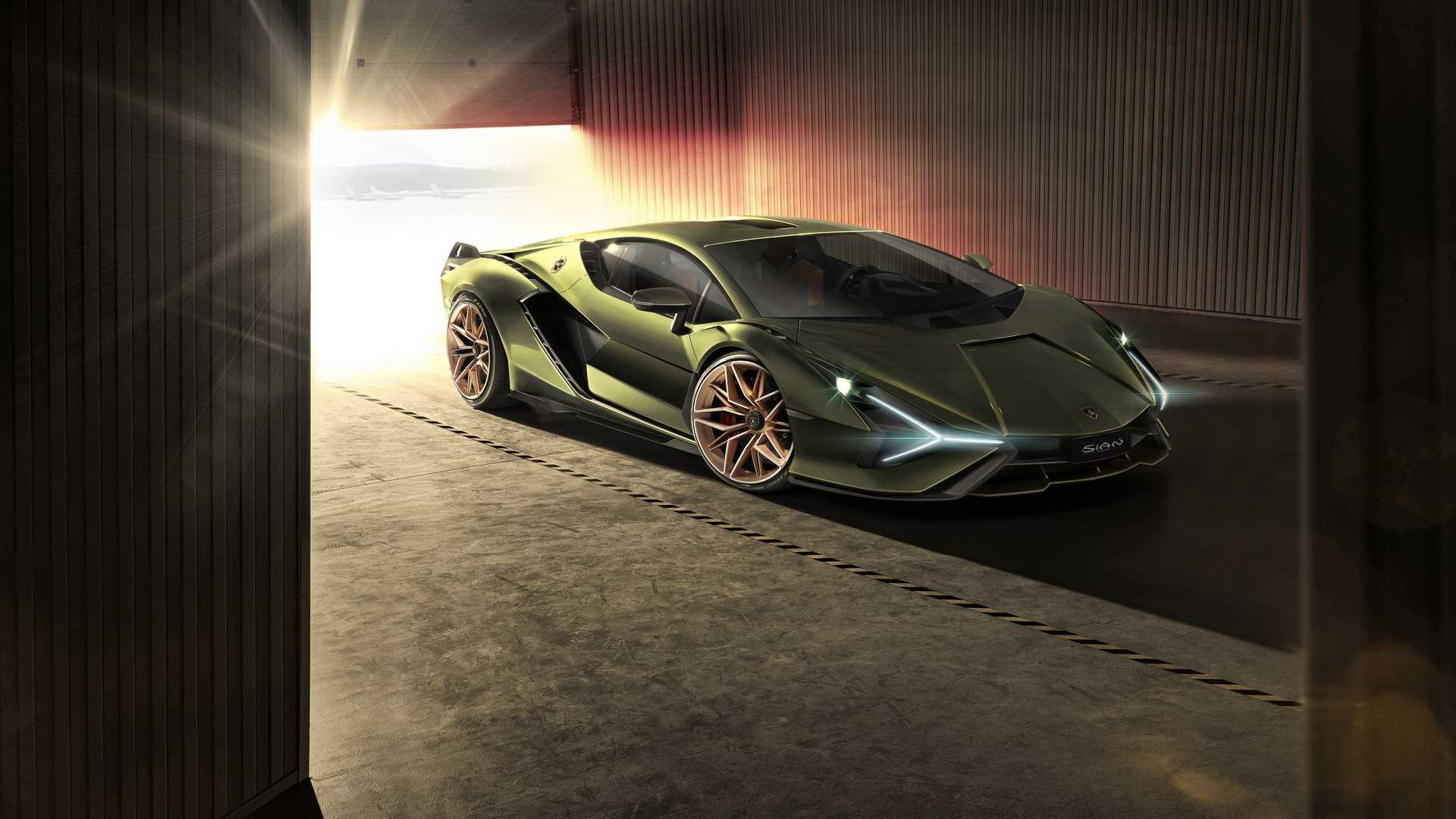 Hibrit Lamborghini Sian tanıtıldı!