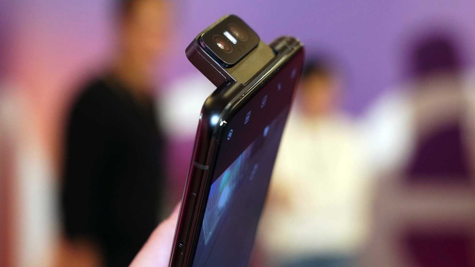 Huawei döner kameralı patenti ile ortaya çıktı
