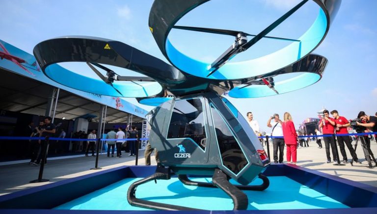 Yerli uçan otomobil Cezeri görücüye çıktı!