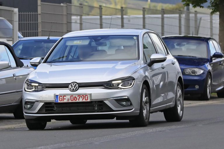 2020 Volkswagen Golf ortaya çıktı
