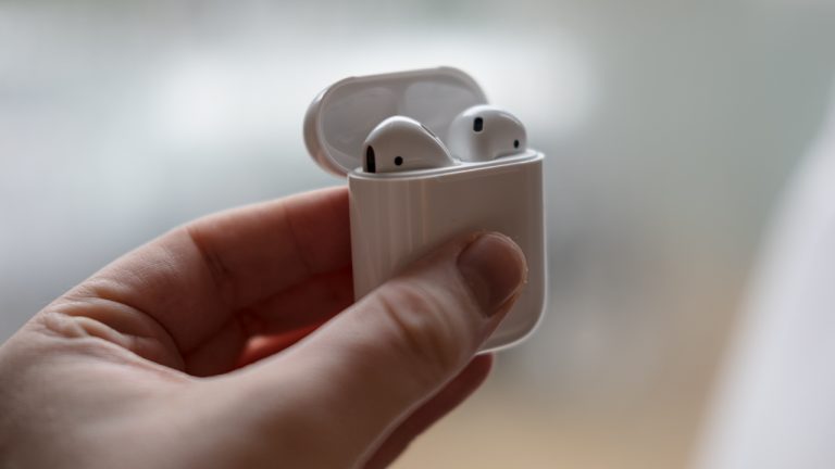 AirPods Pro çıkış tarihi ile sürpriz yapacak!