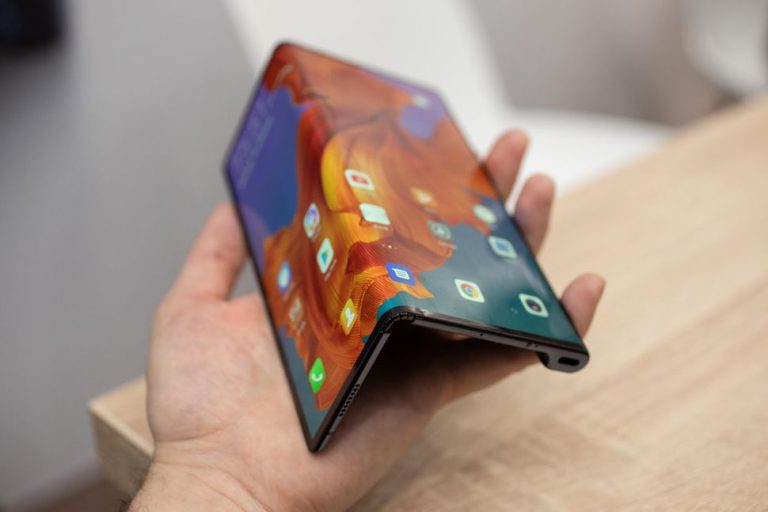 Huawei Mate X satışa çıkıyor! İşte fiyatı