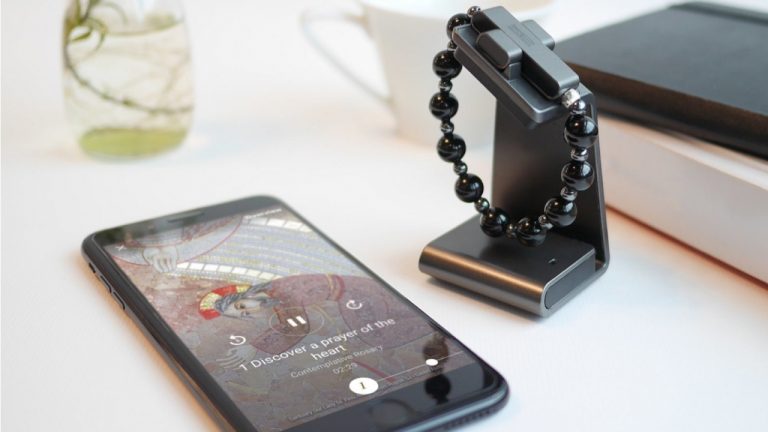 Vatikan’dan dikkat çeken akıllı tesbih!