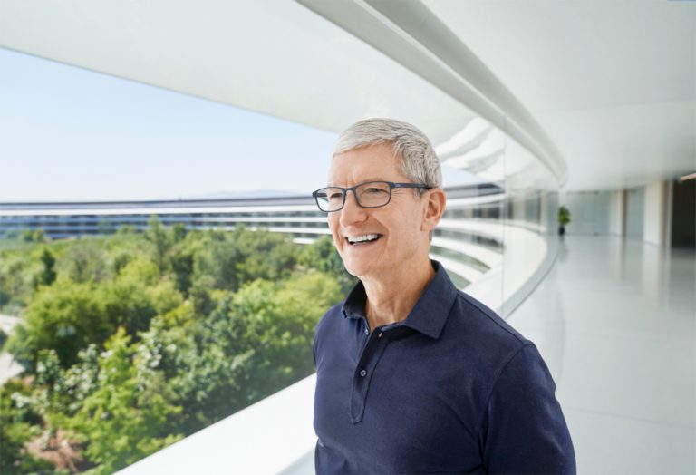 Apple CEO’su cinsel tercihiyle gurur duyuyor