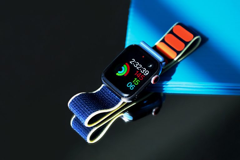 Apple Watch Series 5 Türkiye çıkış tarihi açıklandı