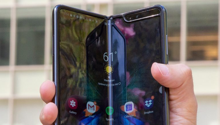 Galaxy Fold parçalarına ayrıldı! İşte değişiklikler