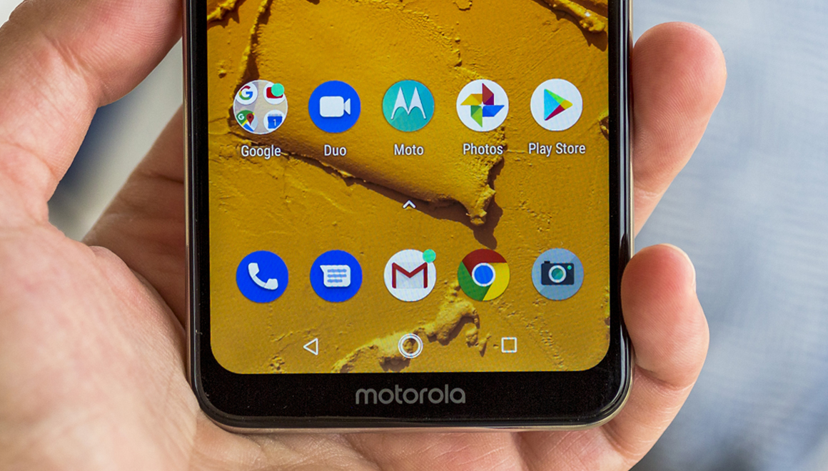 Motorola’nın açılır kameralı telefonu ortaya çıktı