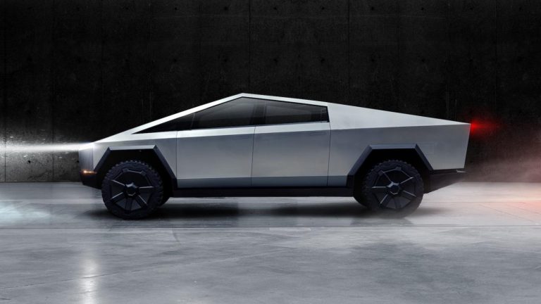 Eleştirilen Tesla Cybertruck ön sipariş sayısıyla şaşırttı!