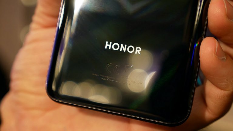 5 yıllık Honor modeli güncelleme aldı