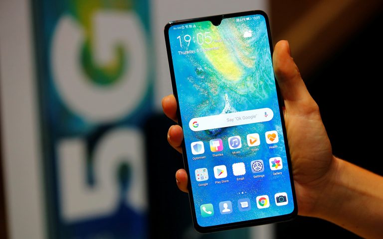 Huawei 180 derece hareket eden kamera patenti aldı