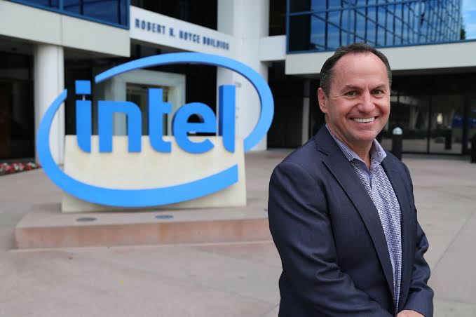 Intel CEO’su açıkladı: İşlemci pazar payı önemli değil
