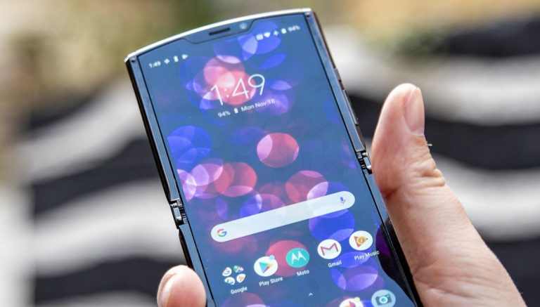 Motorola Razr 2019 bekleyenlere kötü haber!