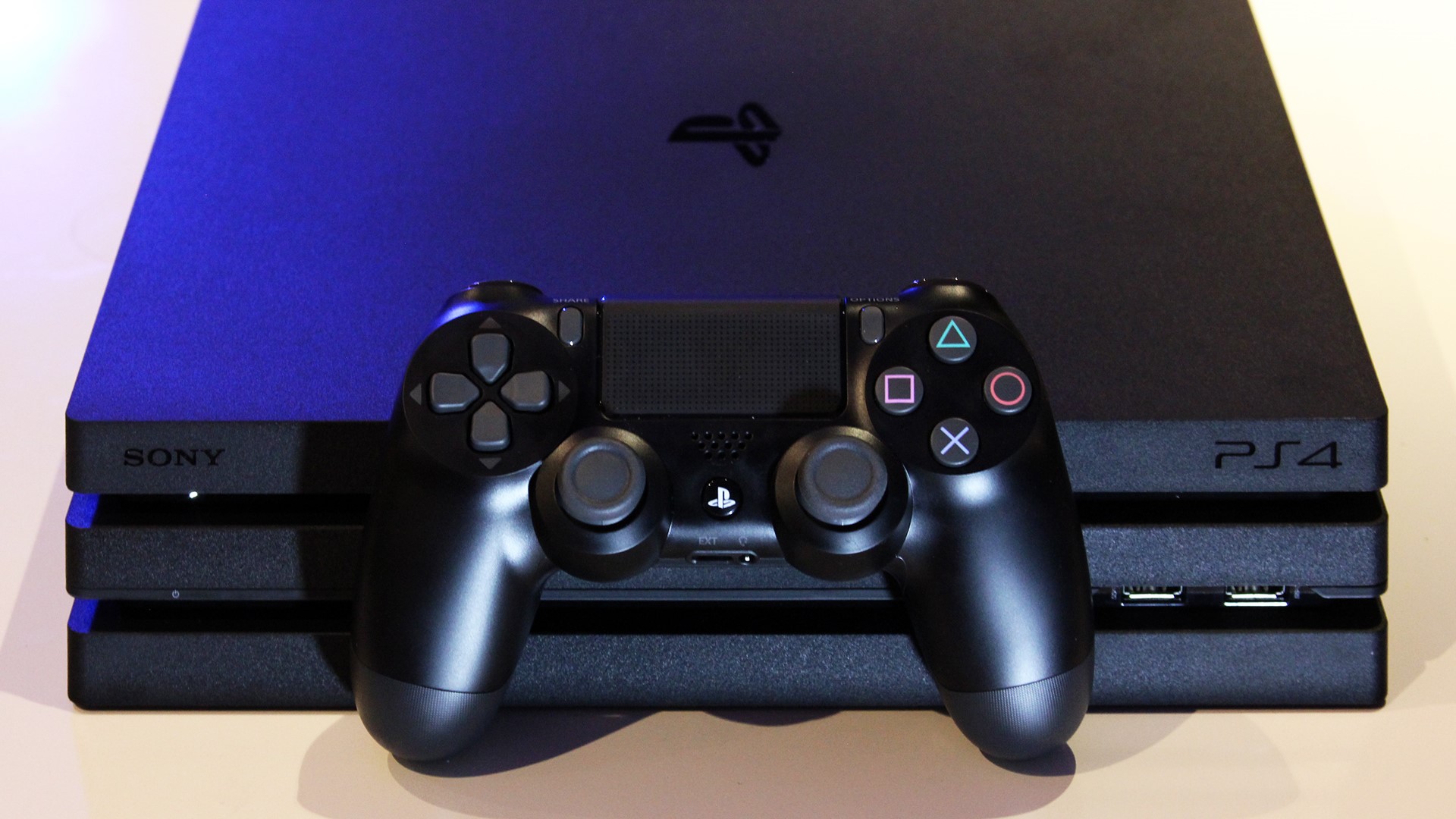 PlayStation 5 ve kontrol cihazı sızdırıldı!