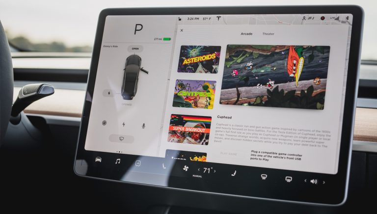 Tesla otomobiller artık daha eğlenceli!