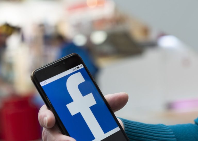 Facebook geçmişi sildirecek! Kullanıma sunuldu