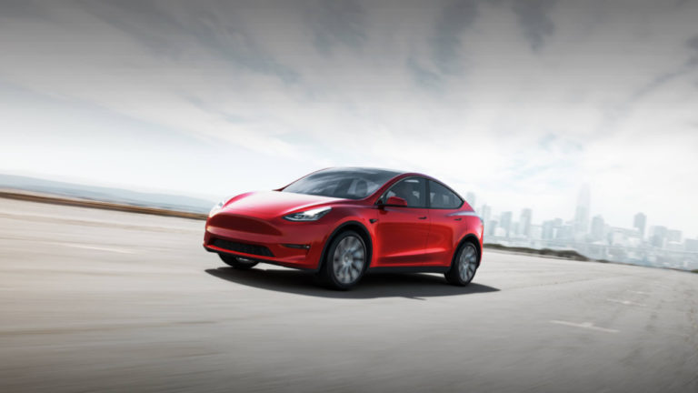 Tesla Model Y için çarklar dönmeye başlayacak
