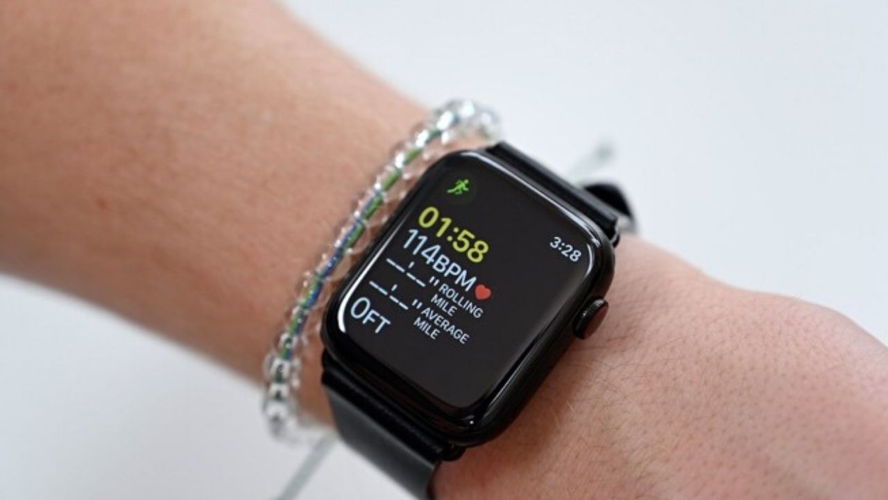 Apple Watch bir hastalığın erken teşhisini sağladı!