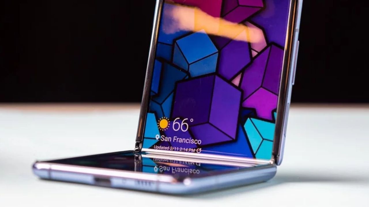 Samsung Galaxy Z Flip ilk güncelleme yayınlandı! - ShiftDelete.Net