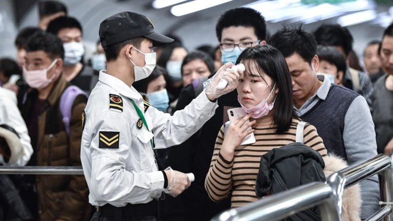 Coronavirüs salgını ofis kapatma kararlarını erteletti