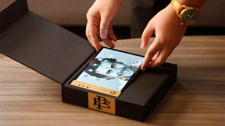 Escobar’dan ikinci katlanabilir telefon geliyor