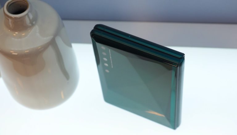 Katlanabilir TCL modeli sızdırıldı